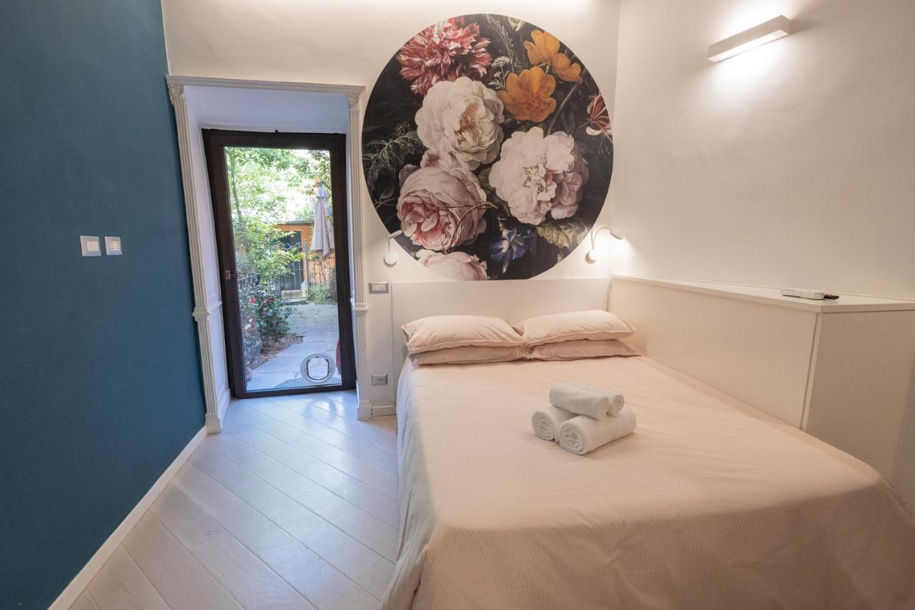 Rione Monti Studio Apt With Private Garden Рим Экстерьер фото