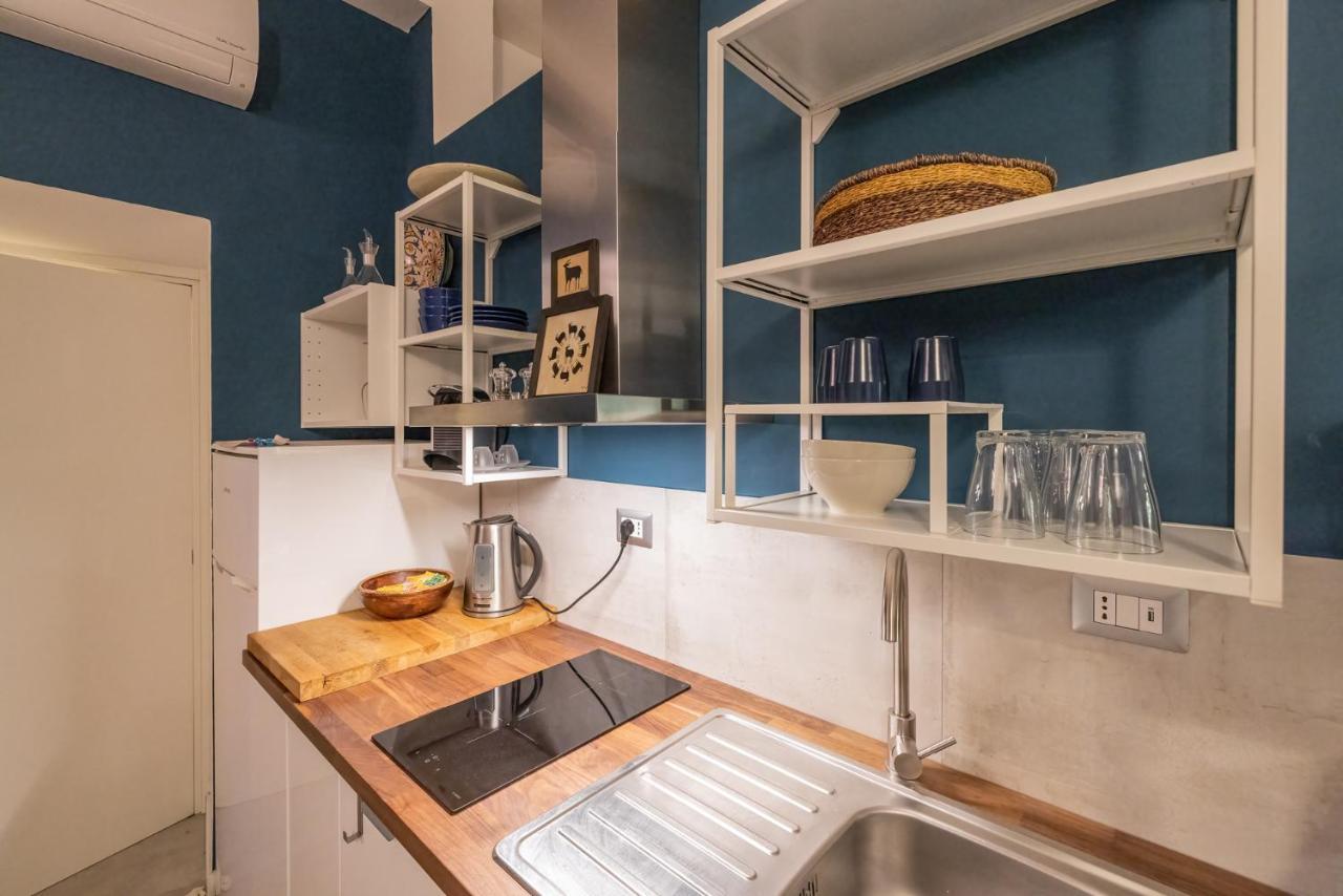 Rione Monti Studio Apt With Private Garden Рим Экстерьер фото
