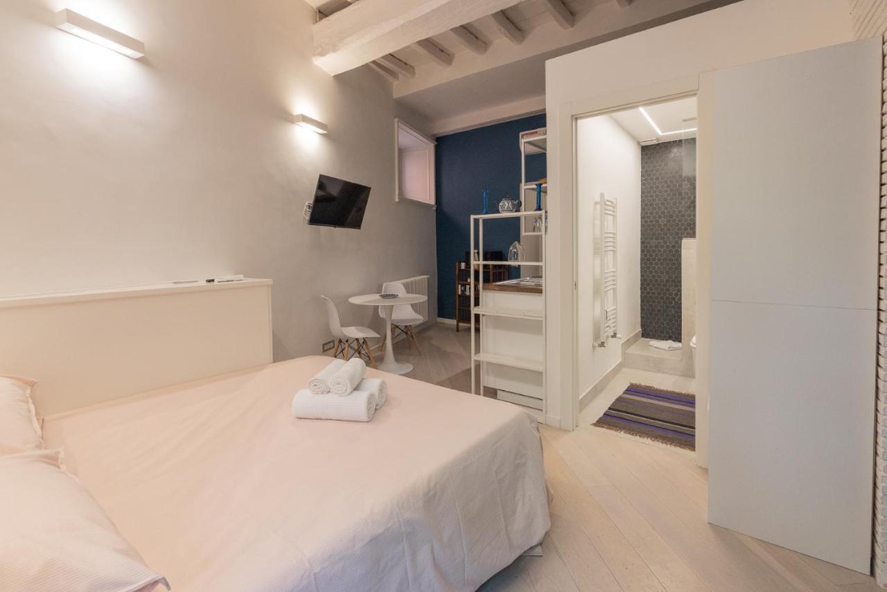 Rione Monti Studio Apt With Private Garden Рим Экстерьер фото