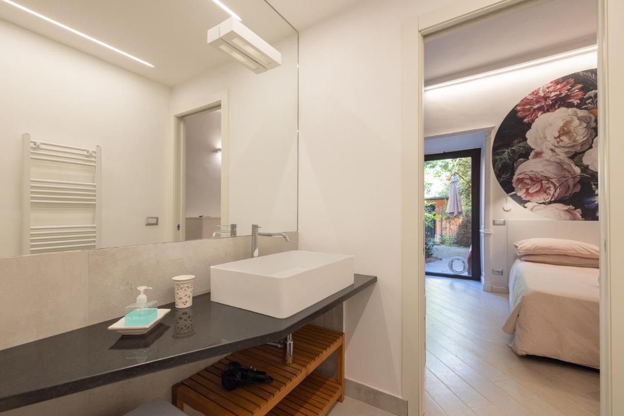 Rione Monti Studio Apt With Private Garden Рим Экстерьер фото
