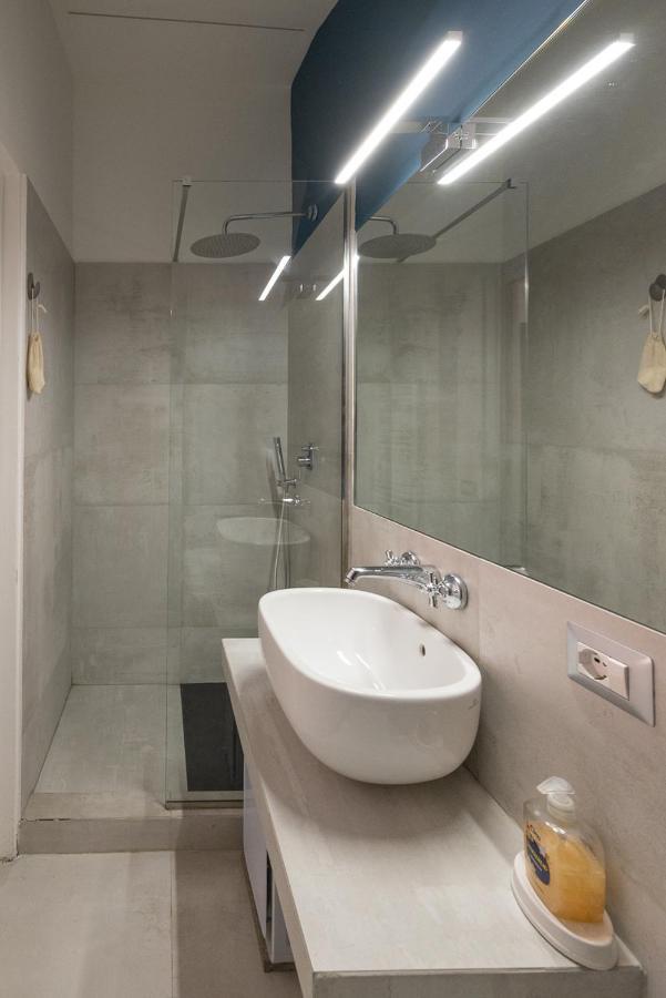 Rione Monti Studio Apt With Private Garden Рим Экстерьер фото